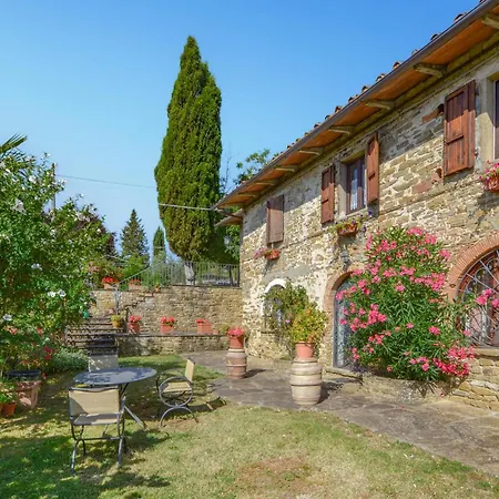 In With Outdoor Swimming Pool Holiday home Capolona