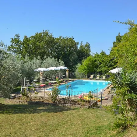 In With Outdoor Swimming Pool Holiday home Capolona